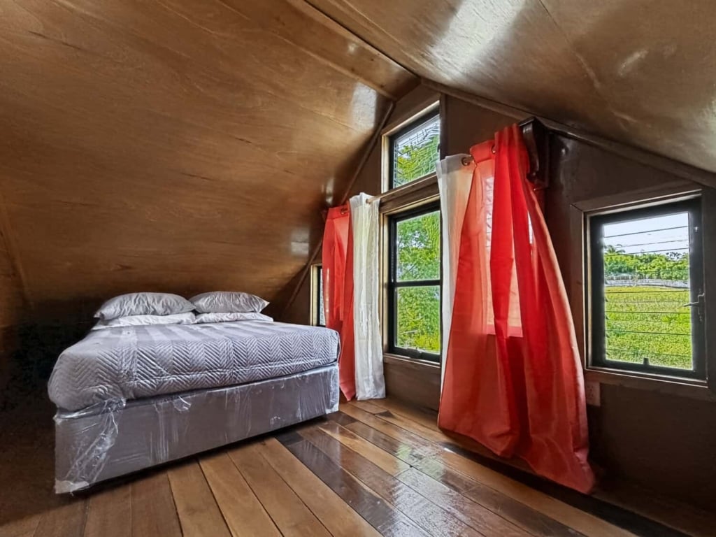 bedroom 1.2